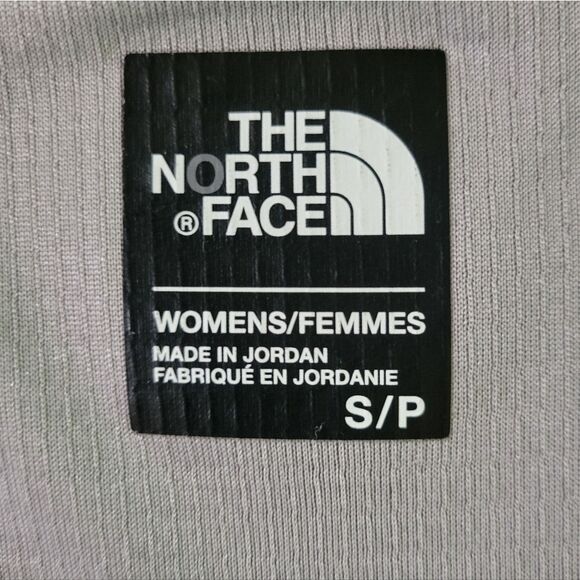 North Face Women's Gray Ribbed V-neck Short Sleeve T-shirt - Picture 2 of 12